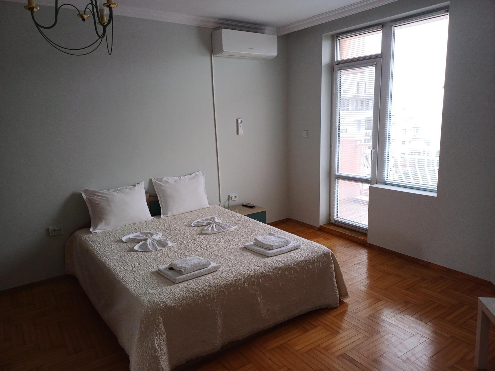 Guest Rooms Deva Burgas Екстер'єр фото