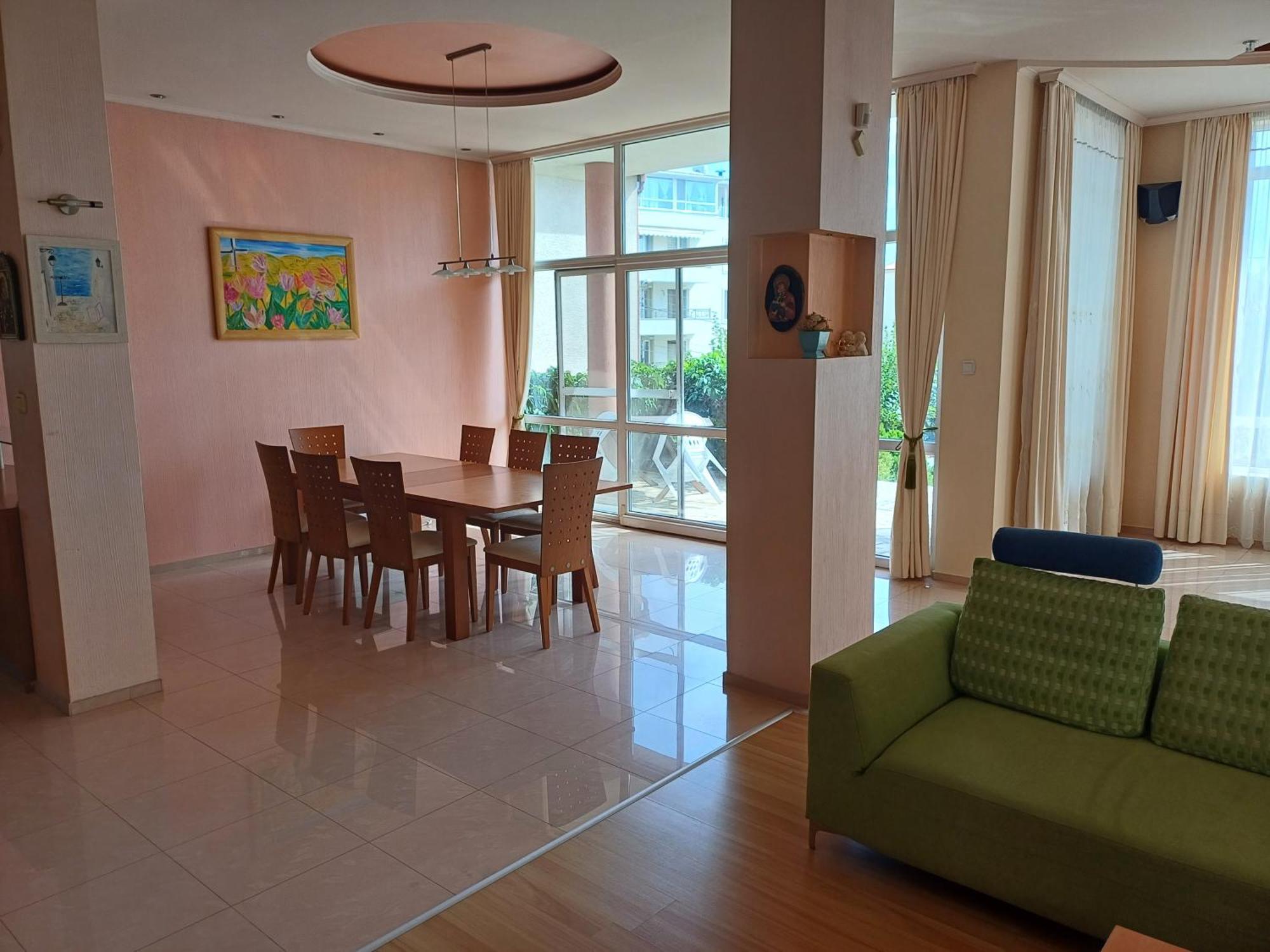 Guest Rooms Deva Burgas Екстер'єр фото