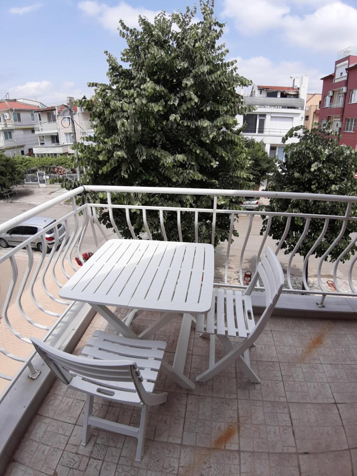 Guest Rooms Deva Burgas Екстер'єр фото
